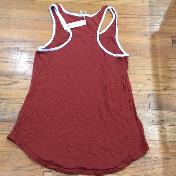 Sundry basic tank - Picture 5 of 5